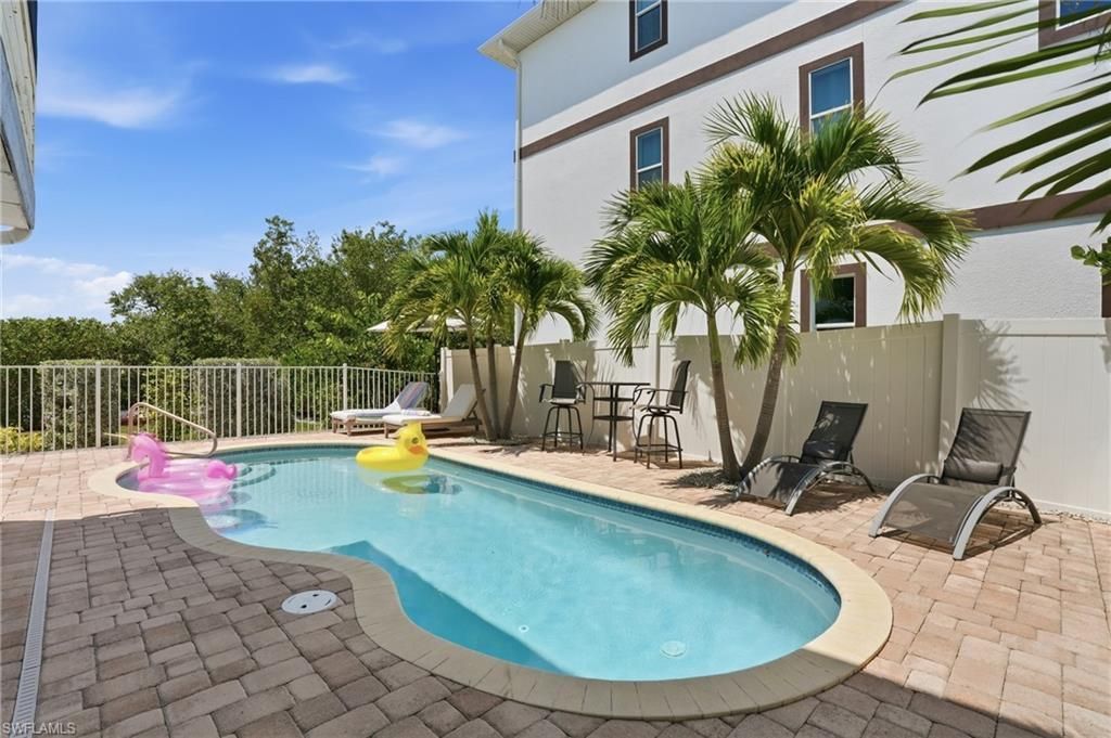21560 Widgeon Ter, Fort Myers Beach, FL 33931 Photo