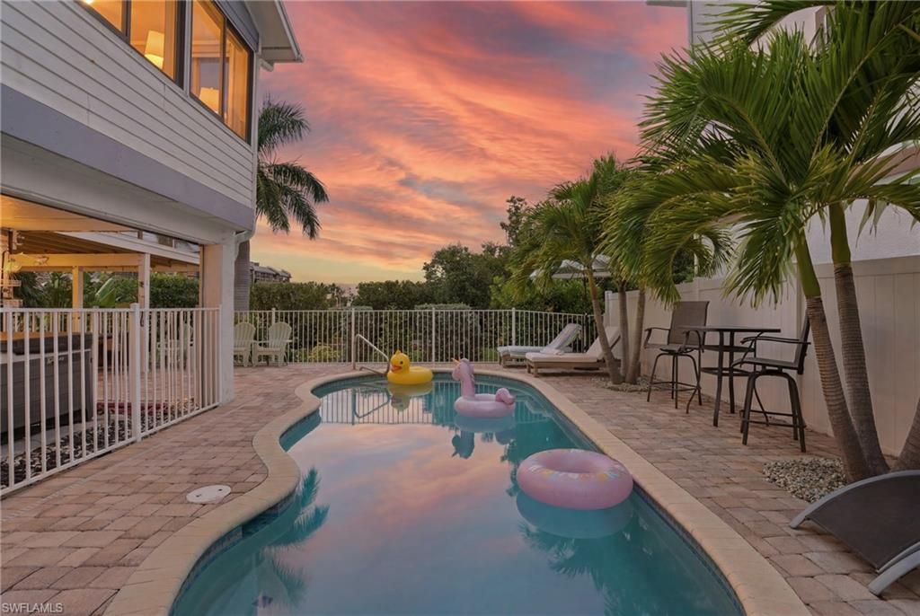 21560 Widgeon Ter, Fort Myers Beach, FL 33931 Photo