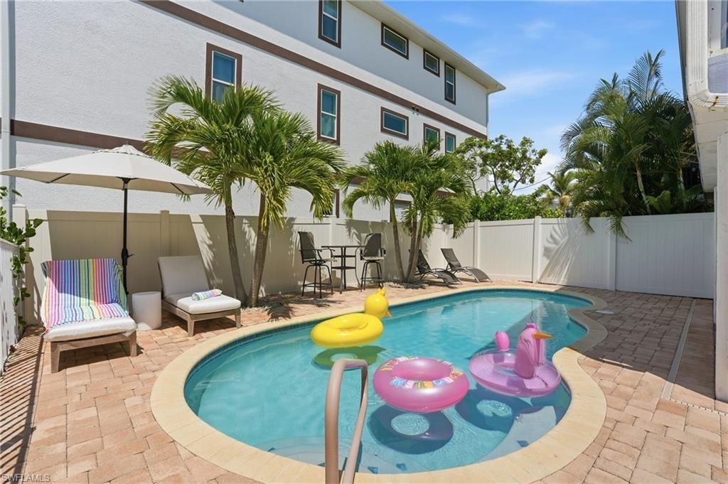 21560 Widgeon Ter, Fort Myers Beach, FL 33931 Photo