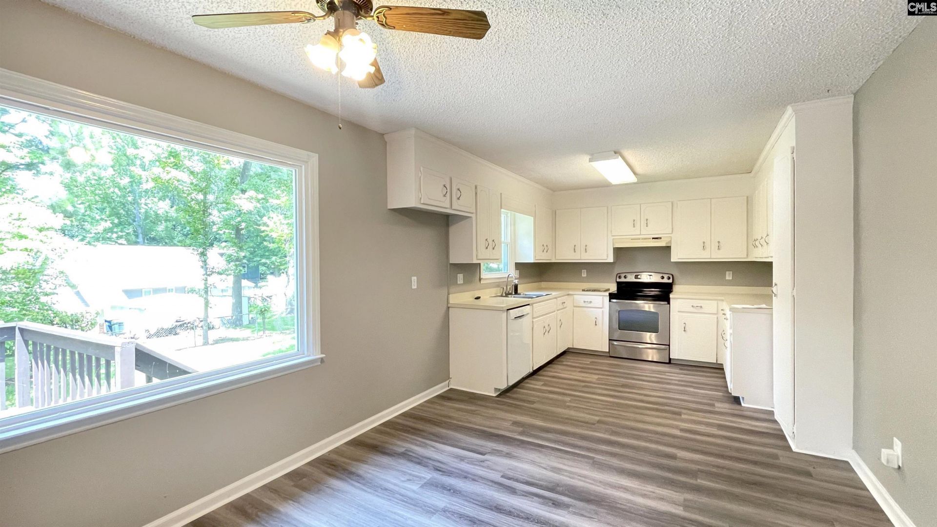 512 N Royal Tower Drive  Photo 12
