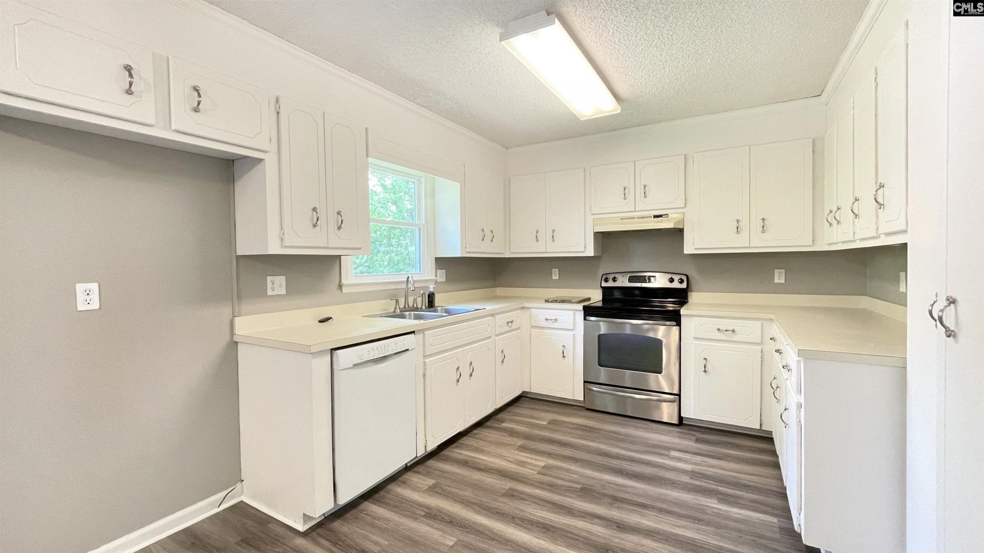 512 N Royal Tower Drive  Photo 13