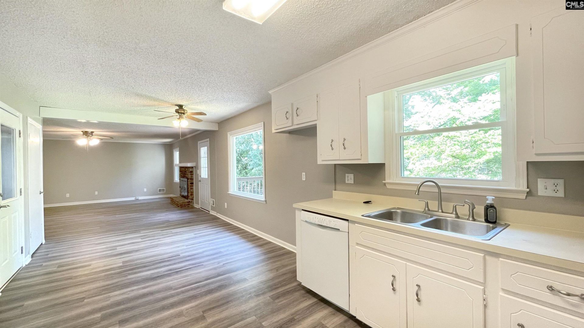 512 N Royal Tower Drive  Photo 15