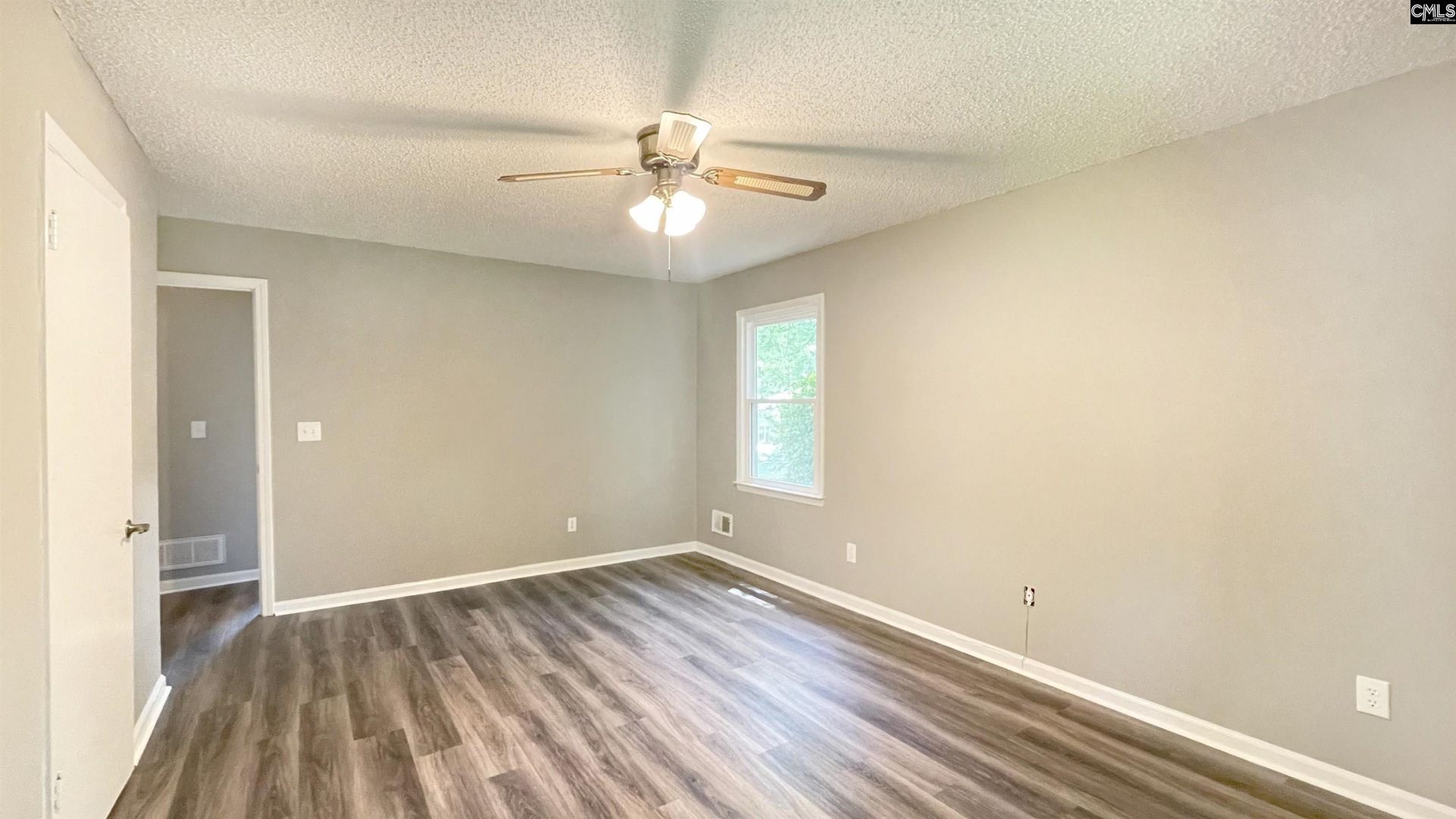 512 N Royal Tower Drive  Photo 18