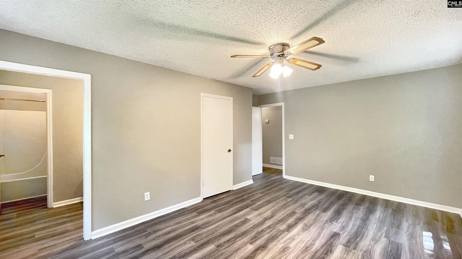 512 N Royal Tower Drive  Photo 19