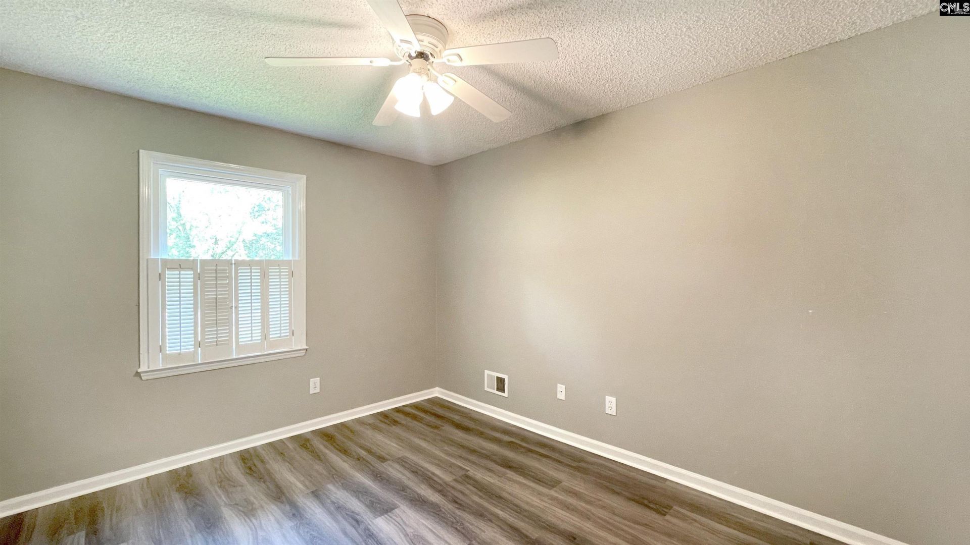 512 N Royal Tower Drive  Photo 24