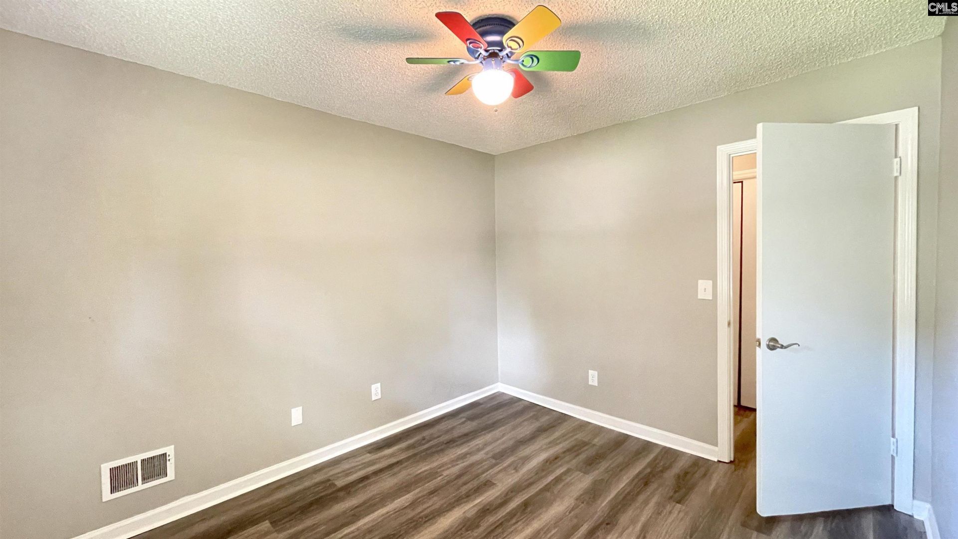 512 N Royal Tower Drive  Photo 31