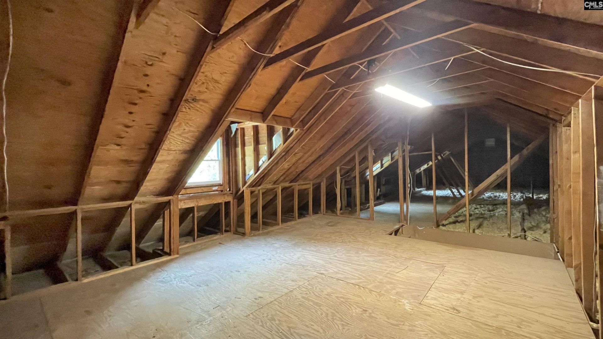 512 N Royal Tower Drive  Photo 35
