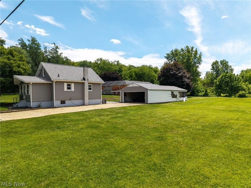 1740 Anton Street , Akron, OH 44320 Photo 3