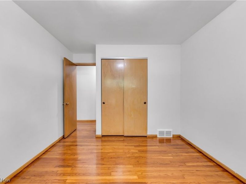 5124 Donovan Drive, Garfield Heights, OH 44125 Photo 24