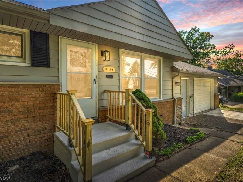 5124 Donovan Drive , Garfield Heights, OH 44125 Photo 3