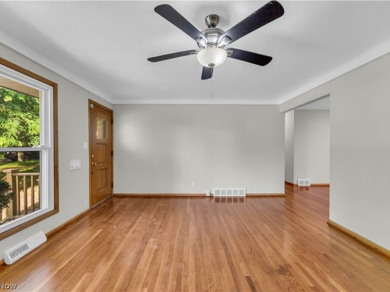 5124 Donovan Drive, Garfield Heights, OH 44125 Photo 6