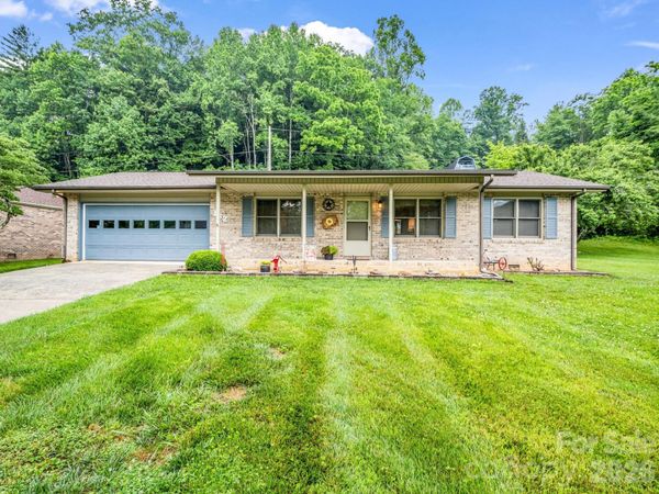 182 Resada Drive , Brevard, NC 28712