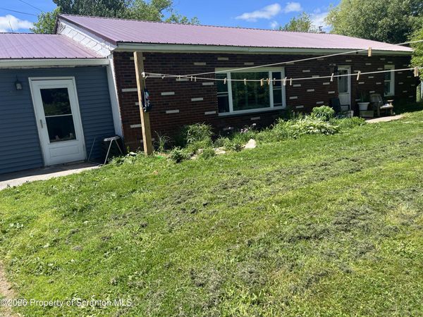 1079 Crosstown Highway , Starrucca, PA 18462