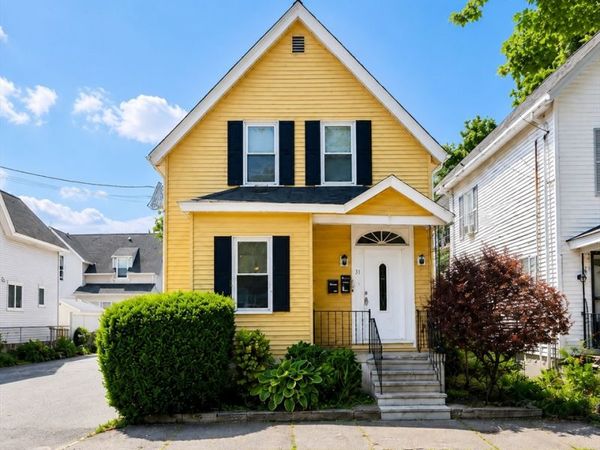 35 Puffer St, Lowell, MA 01851