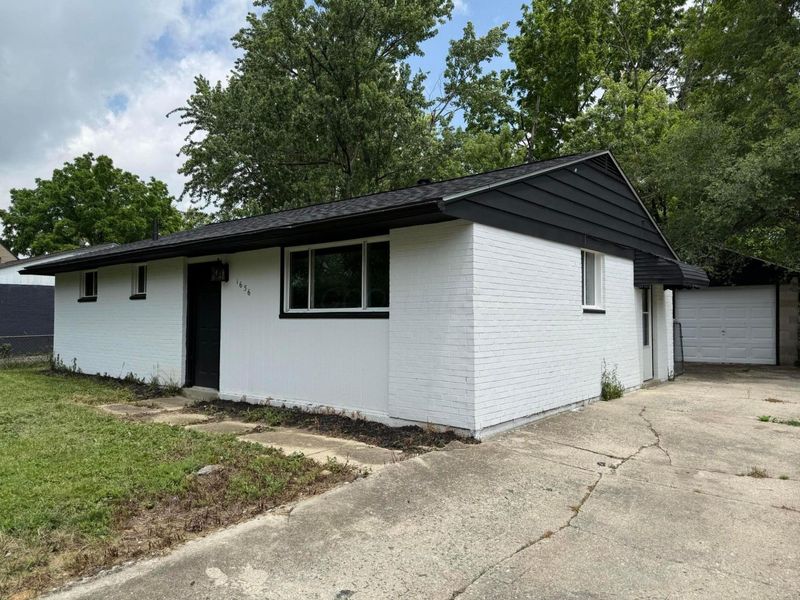 1656 Vilardo Lane , Columbus, OH 43227 Photo 2