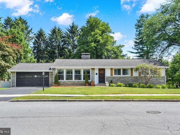 15 CENTER DRIVE, CAMP HILL, PA 17011