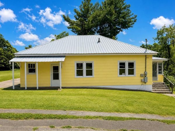 411 PAINT STREET, BECKLEY, WV 25801