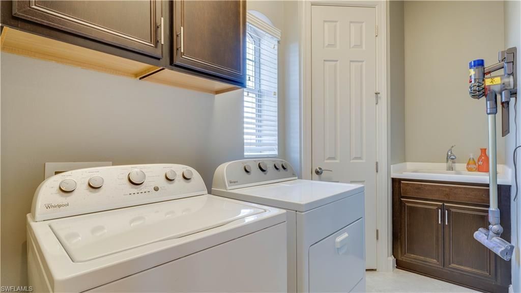 10230 Glastonbury Cir, Unit 202, Fort Myers, FL 33913 Photo