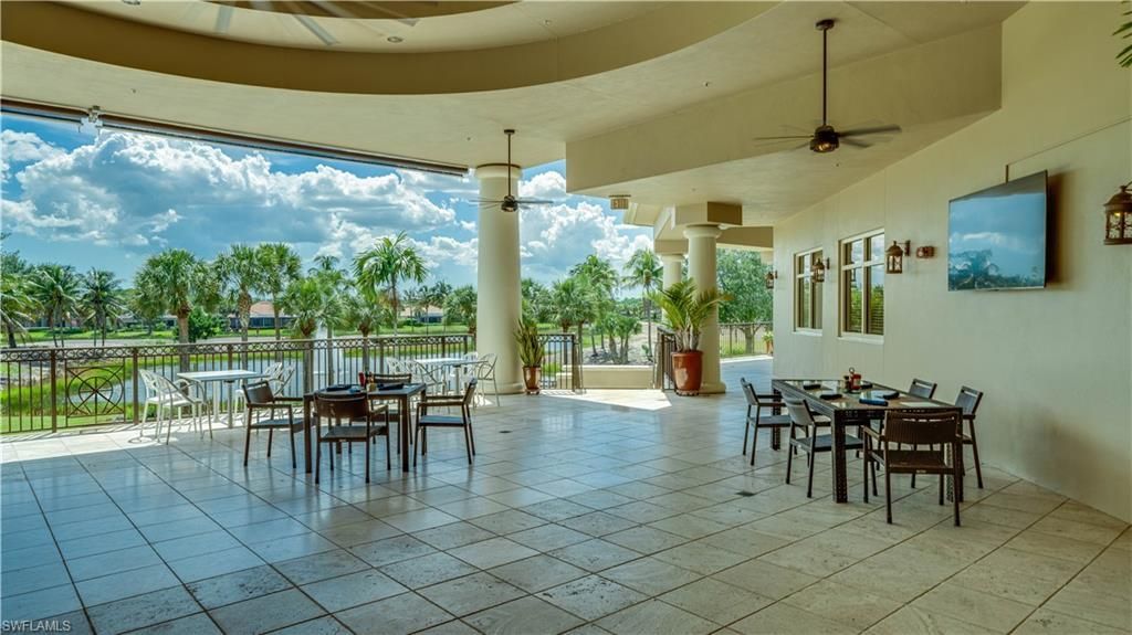 10230 Glastonbury Cir, Unit 202, Fort Myers, FL 33913 Photo