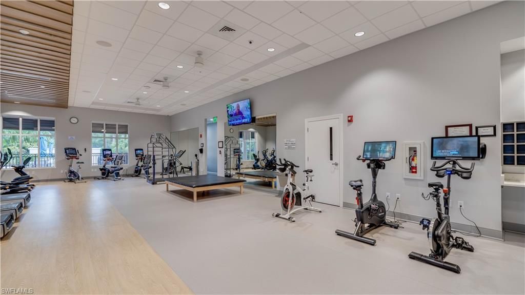 10230 Glastonbury Cir, Unit 202, Fort Myers, FL 33913 Photo