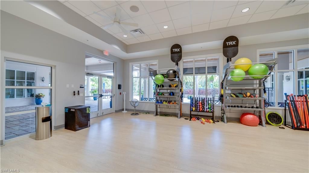 10230 Glastonbury Cir, Unit 202, Fort Myers, FL 33913 Photo