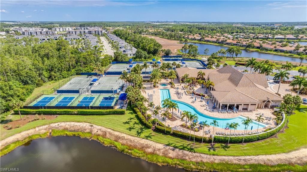 10230 Glastonbury Cir, Unit 202, Fort Myers, FL 33913 Photo