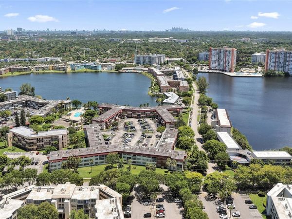 1400 NE 191st St , Unit 343, Miami, FL 33179