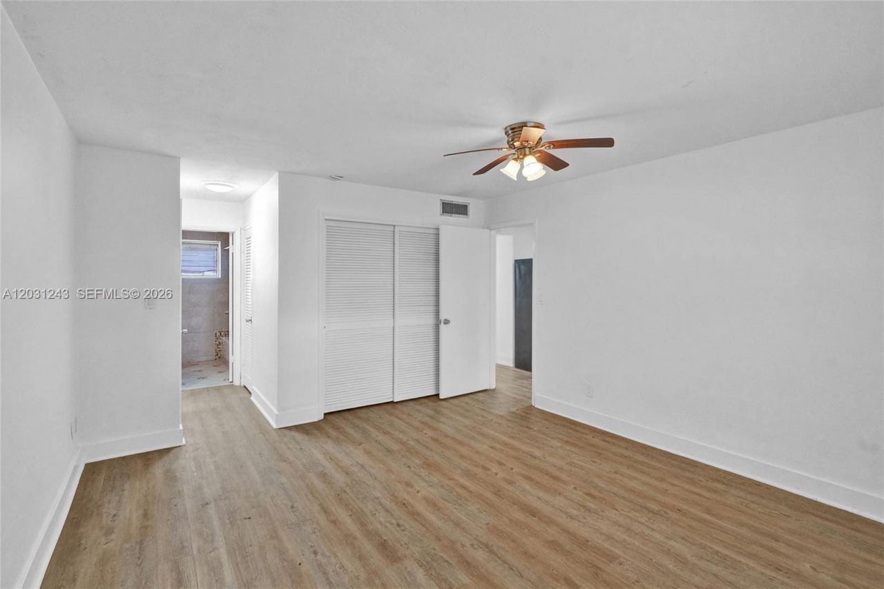 1400 NE 191st St , Unit 343, Miami, FL 33179 Photo