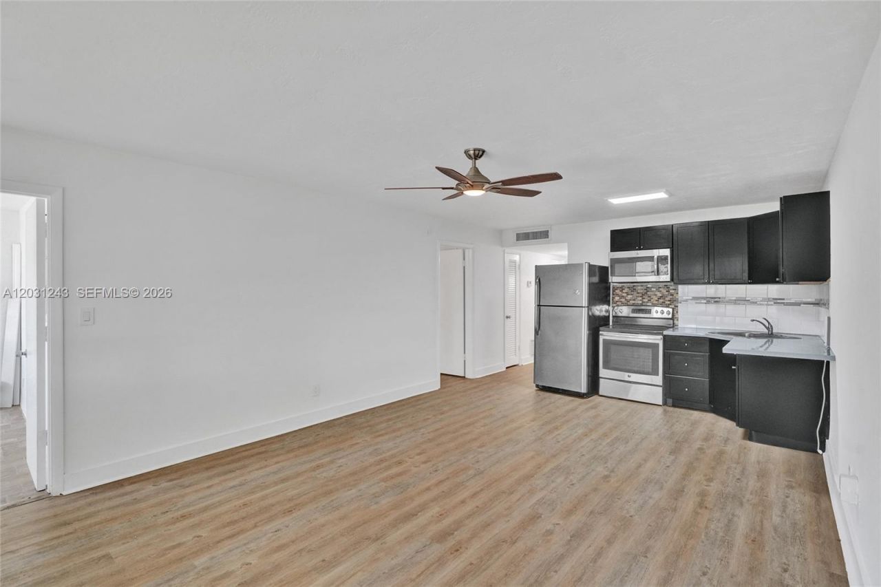 1400 NE 191st St , Unit 343, Miami, FL 33179 Photo