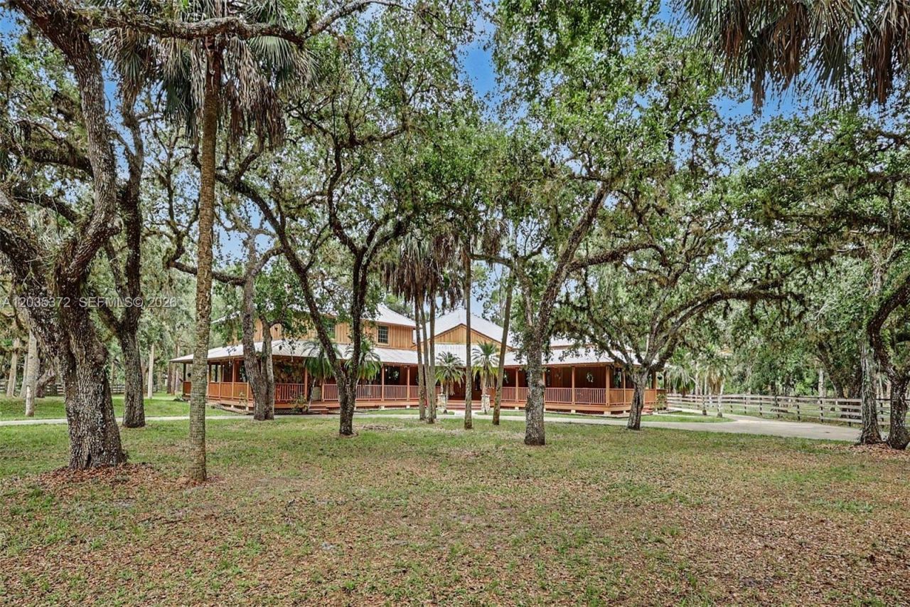 2291 Secretariat Drive , Labelle, FL 33935 Photo