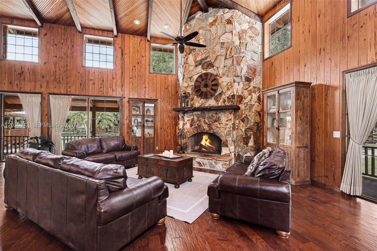 2291 Secretariat Drive , Labelle, FL 33935 Photo