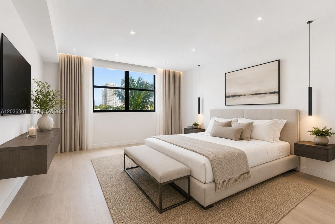 801 N Venetian Dr, Unit 308, Miami, FL 33139 Photo