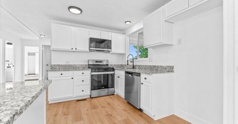 37 Kit Sierra Loop, Carson City, NV 89706 Photo