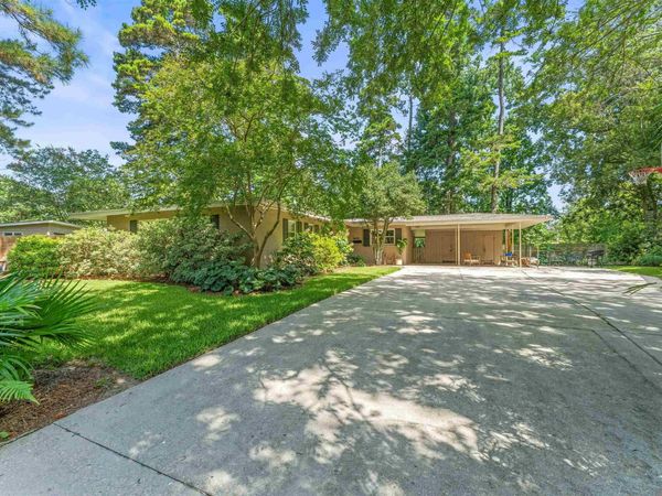 4975 Abelia Ct, Baton Rouge, LA 70808