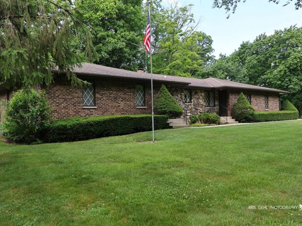10639 W Circle Drive , Beach Park, IL 60099