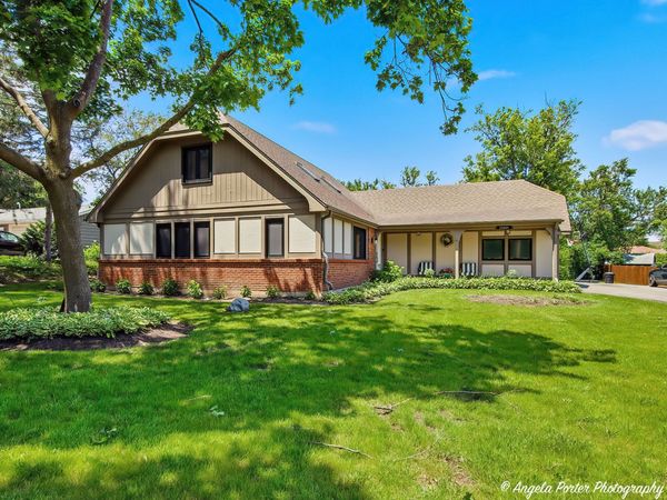 Wauconda, IL 60084