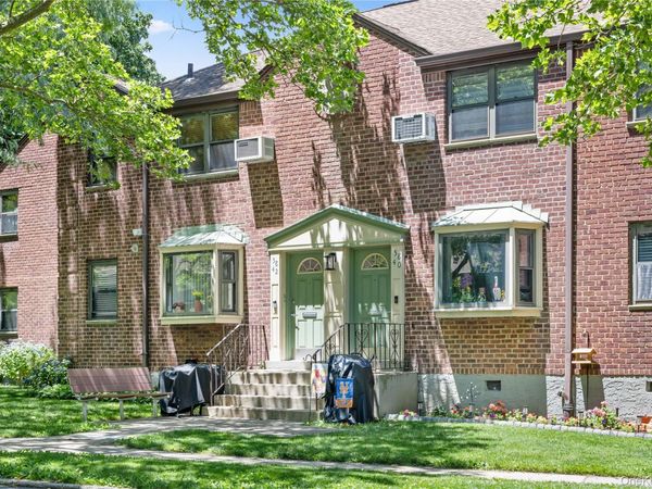 58-42 246th Crescent , Unit #1, Douglaston, NY 11362