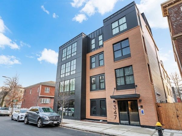 347 Maverick Street, Unit 7, Boston, MA 02128