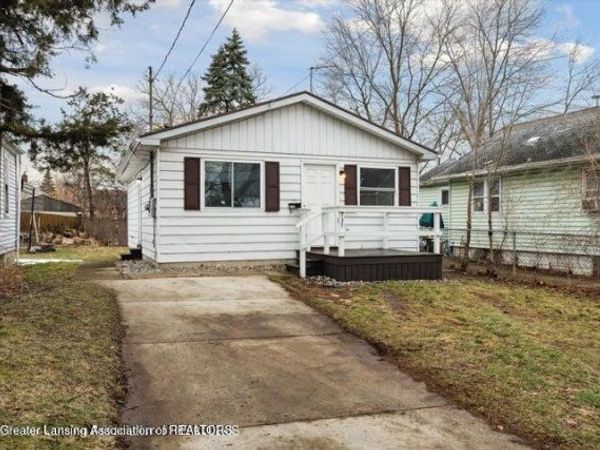 737 E Gier Street, Lansing, MI 48906