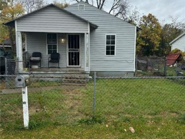 71 Elkins, Dayton, OH 45417