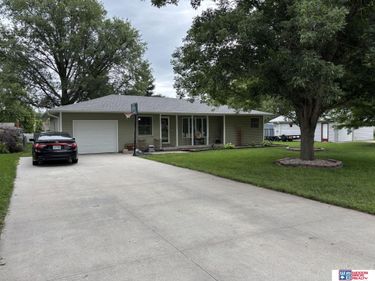 1502 N Columbia Avenue, Seward, NE 68434