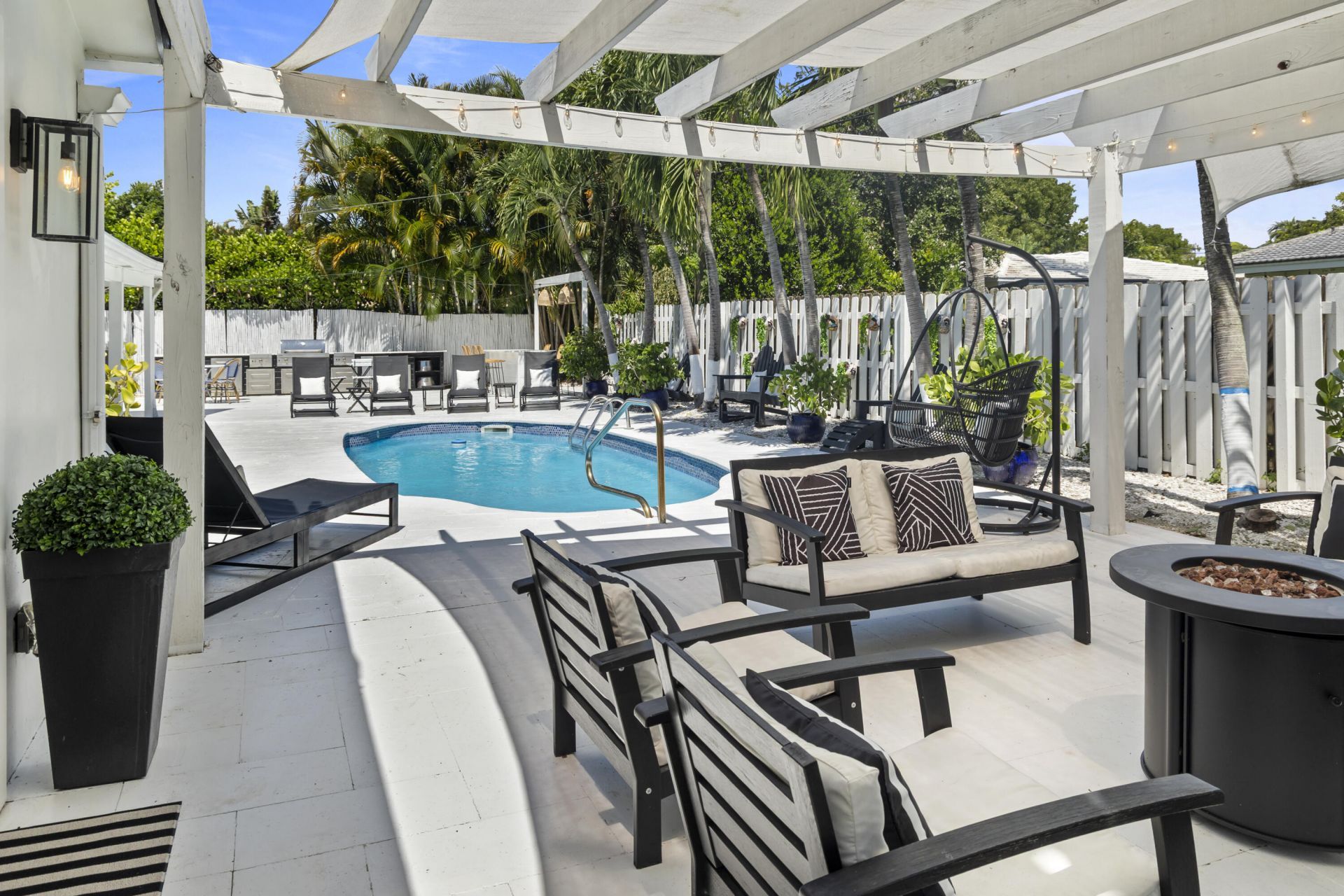 711 SW 27th Way, Boynton Beach, FL 33435 Photo