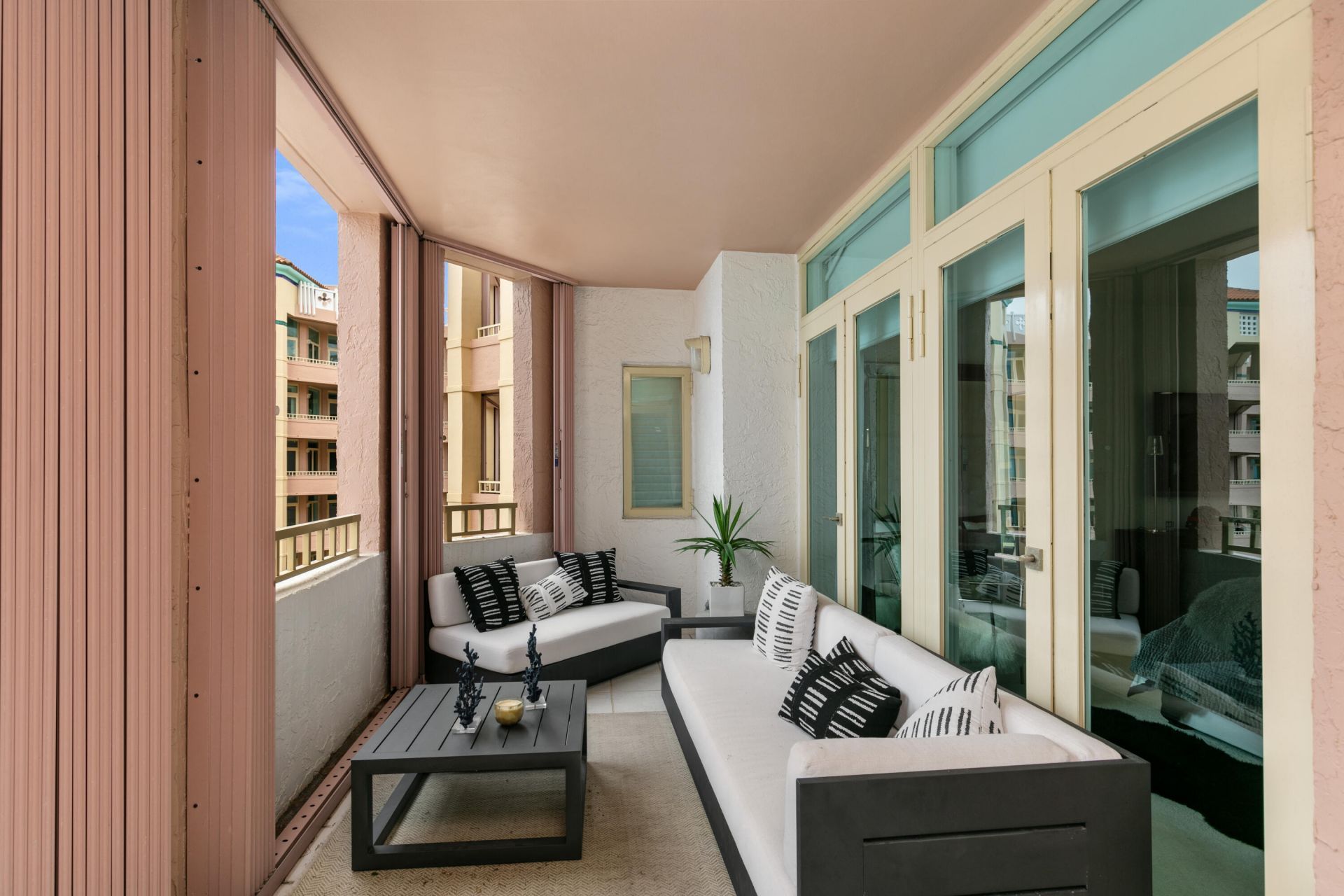 300 SE 5th Avenue, Unit 6050, Boca Raton, FL 33432 Photo