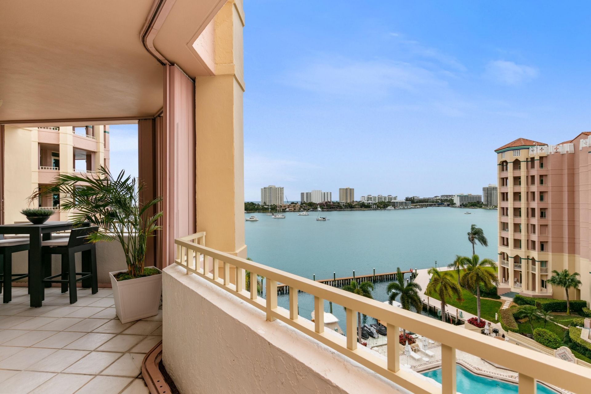 300 SE 5th Avenue, Unit 6050, Boca Raton, FL 33432 Photo