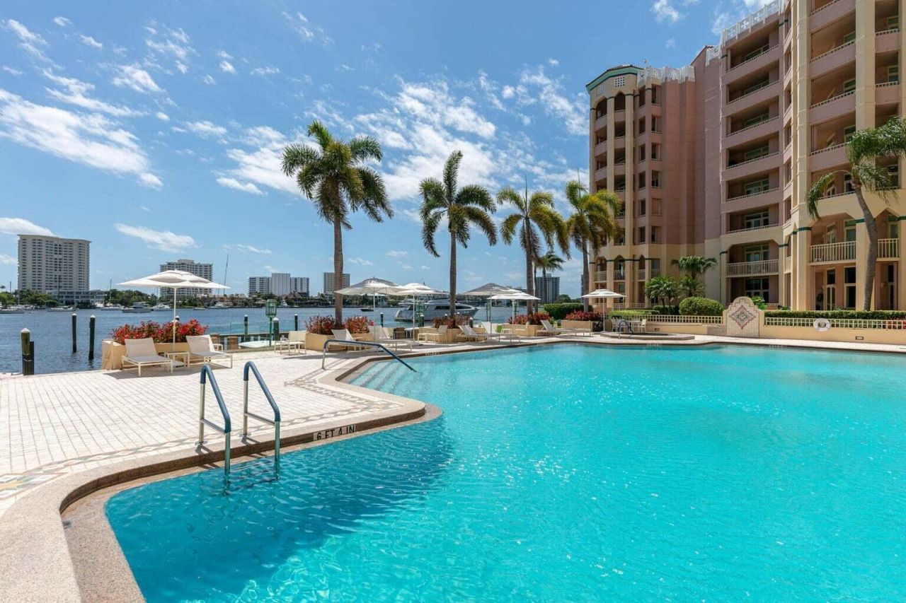 300 SE 5th Avenue, Unit 6050, Boca Raton, FL 33432 Photo