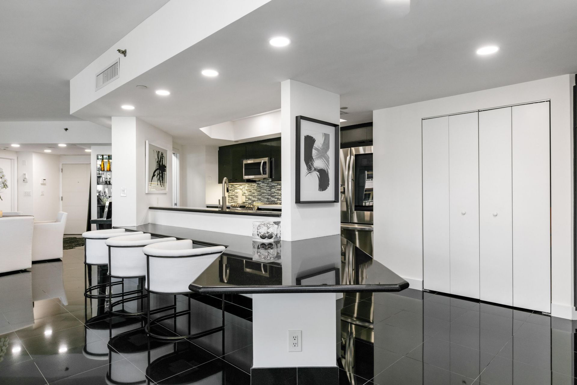 300 SE 5th Avenue, Unit 6050, Boca Raton, FL 33432 Photo