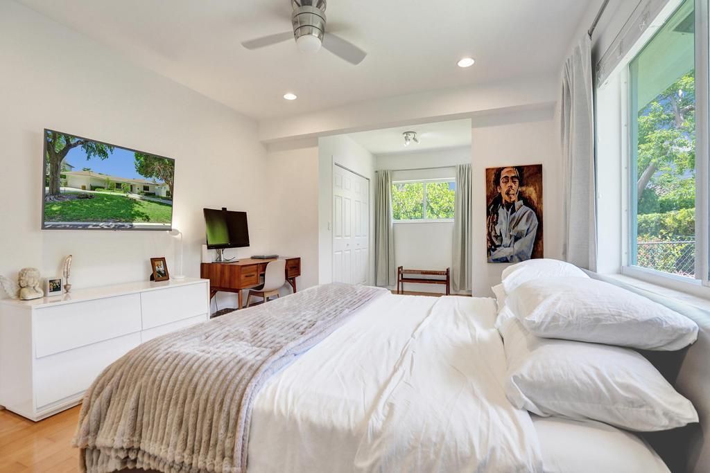 5 Gatehouse Road, Sea Ranch Lakes, FL 33308 Photo
