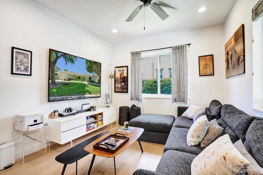 5 Gatehouse Road, Sea Ranch Lakes, FL 33308 Photo