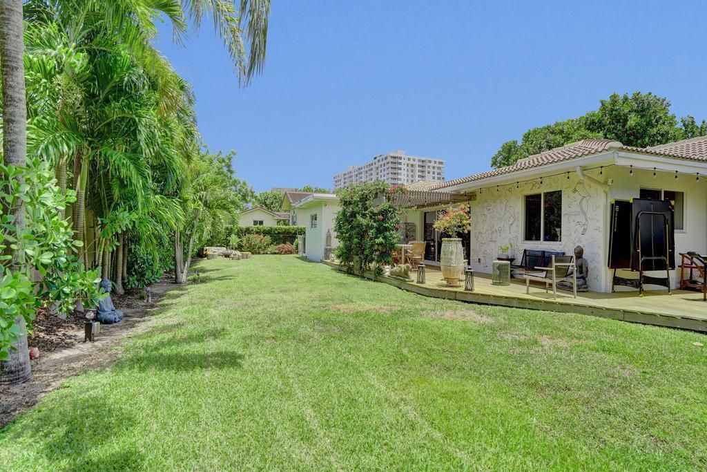 5 Gatehouse Road, Sea Ranch Lakes, FL 33308 Photo