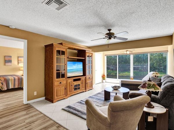 1050 Citrus Way, Unit 203, Delray Beach, FL 33445